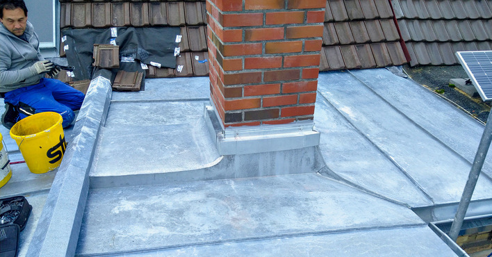 Schornstein im Kehlbereich