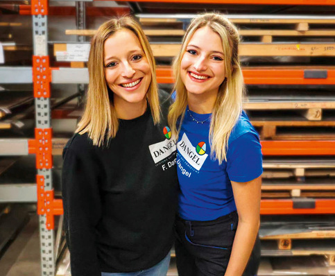 Franzi und Elena Dangel sind die @handwerk.schwestern