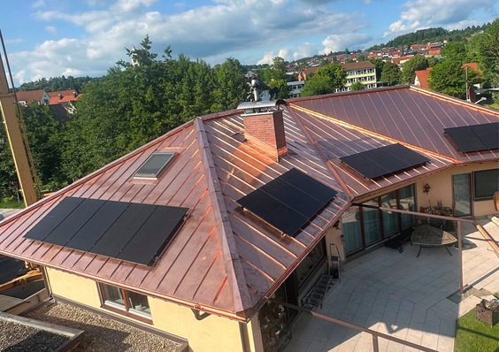 Hier wurde nichts dem Zufall überlassen: das vom Flaschnerbetrieb Buck gefertigte Kupferdach