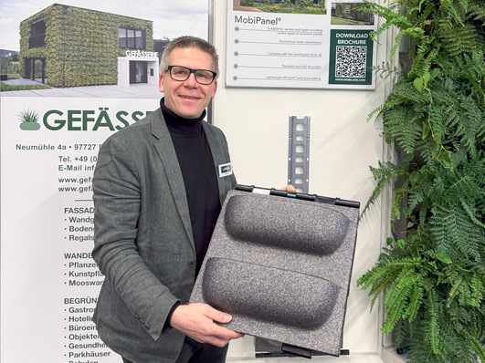 Achim Eillingsfeld ist zertifizierter Fachberater für Fassadenbegrünung