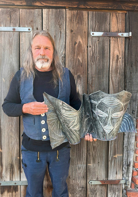 Olaf Grelck präsentiert Hammer-Kunst