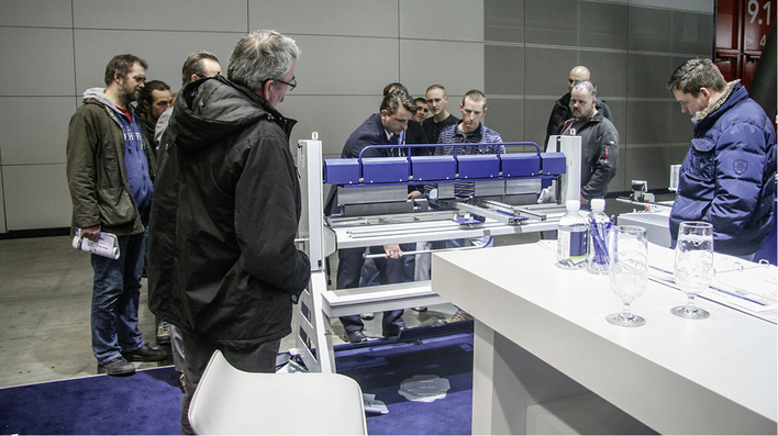 
Die Segmentabkantbank ASK 3 – dieses Ausstellungsstück war schon am ersten Messetag verkauft



