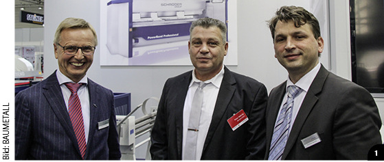 &nbsp;

1

Franz Schröder (Geschäftsführer Hans Schröder Maschinenbau GmbH), Peter Gehrke (Zedach) und Christian Jarosch (Schröder Group)

&nbsp;
